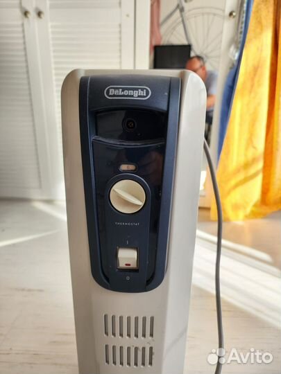 Масляный радиатор De'Longhi