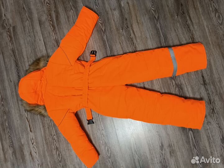 Зимний комбинезон для девочки