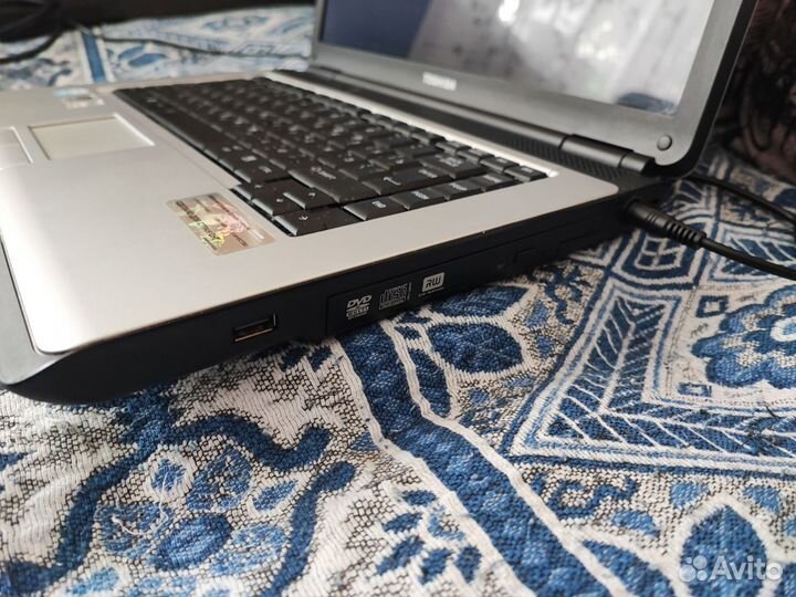 Ноутбук toshiba l300 intel