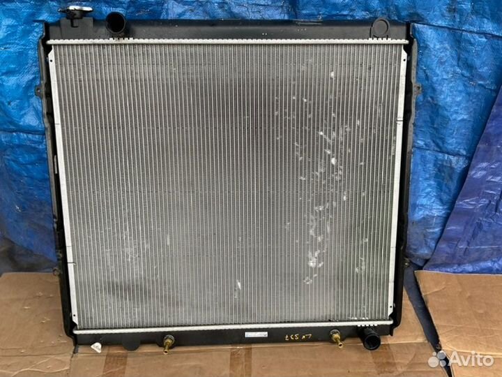 Радиатор двс Toyota Sequoia Sr5 XK30 4.7L dohc SFI