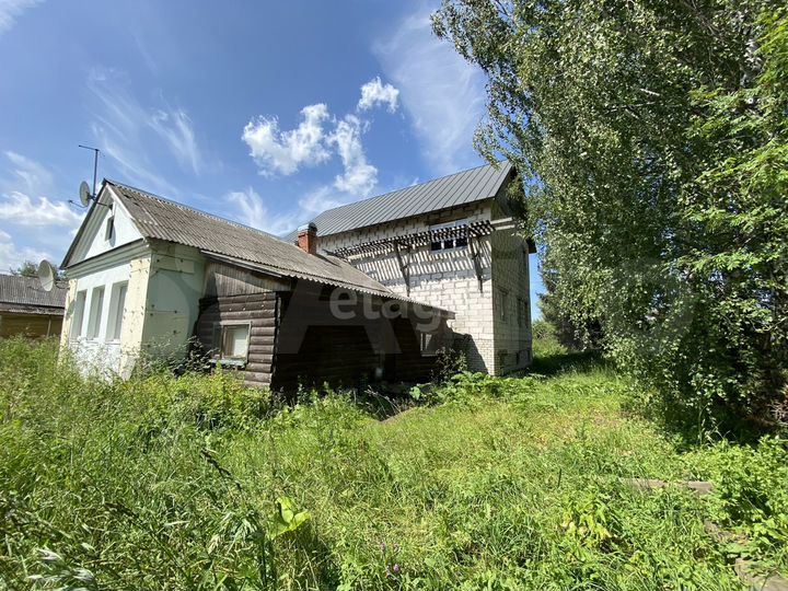 Дом 300 м² на участке 21,5 сот.