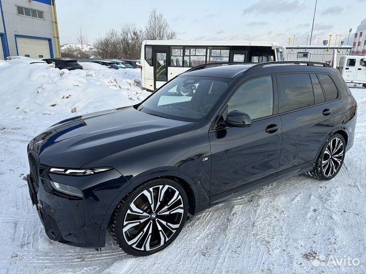 BMW X7 3.0 AT, 2023, 5 171 км