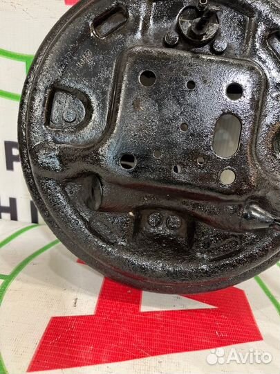 Щит опорный задний левый Ford Fusion CBK 1.6L