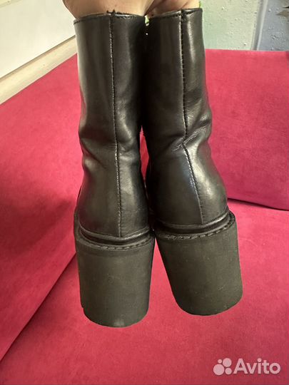 39 бу Полусапоги на меху Baldinini