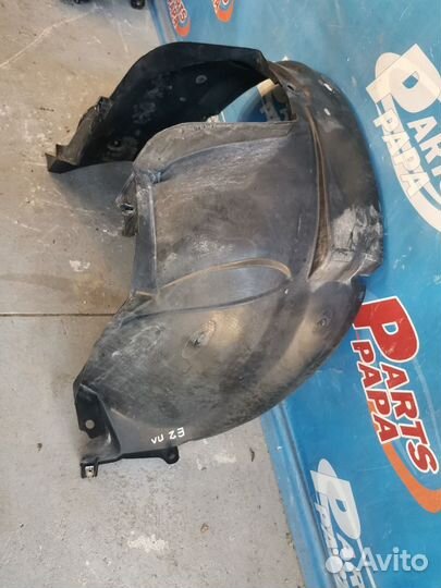 Подкрылок локер передний левый Renault Duster