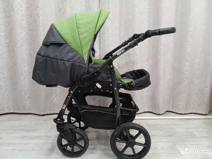 Продам детскую коляску