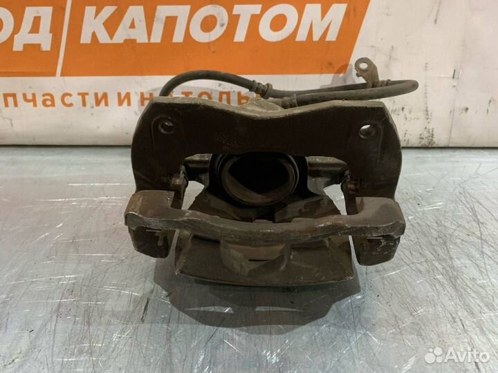 Суппорт перед. прав. Toyota RAV4 4 (XA40) 2013