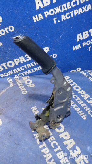 Ручник Opel Astra H хэтчбек 2007