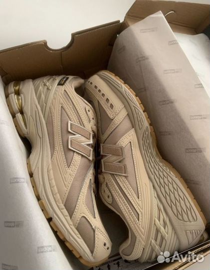 Кроссовки New Balance 1906R Beige