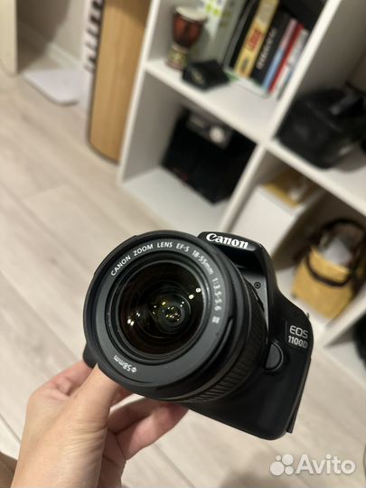Зеркальный фотоаппарат canon EOS 1100D