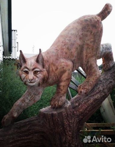 Скульптура Рысь на дереве