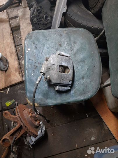 Тормозной суппорт пердний форд фьжн