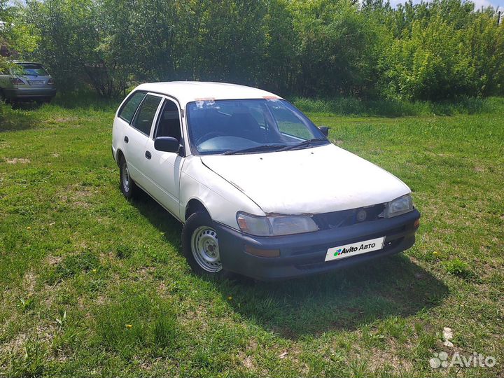 Toyota Corolla 1.5 AT, 1999, 250 000 км