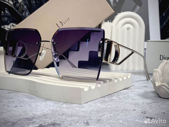 Солнцезащитные очки dior