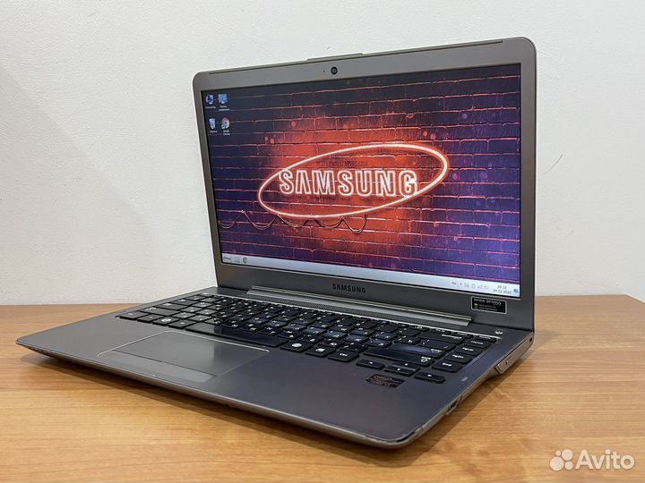 Удобный ноутбук Samsung для работы