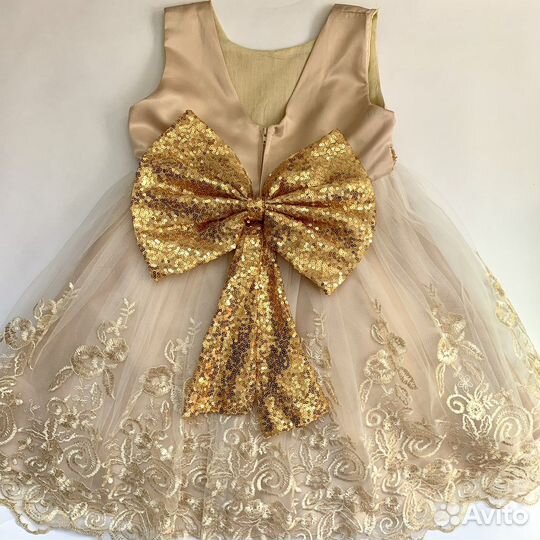 Платье нарядное для девочки пайетки вышивка новое