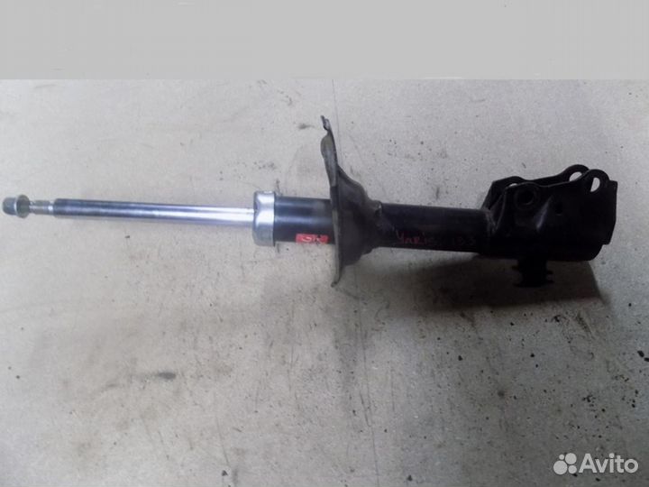 Амортизатор передний левый Yaris Verso 1999-2005