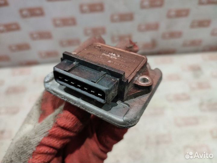 Коммутатор Audi 80 B3 PM 1989