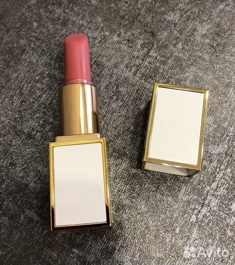 Помада оригинал