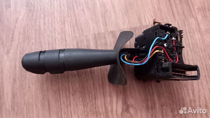 Подрулевой переключатель левый renault