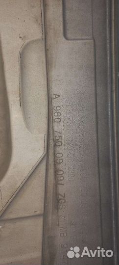 Капот Mersedes Arocs