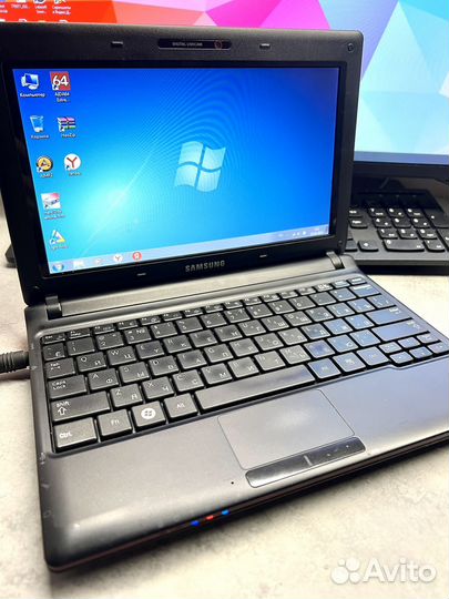 Четырехядерный нетбук «Samsung« (2 Gb оператива)