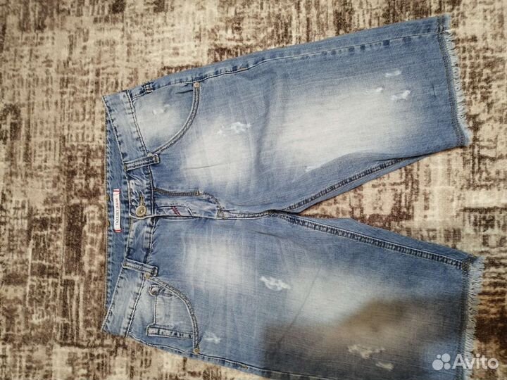 Джинсовые шорты