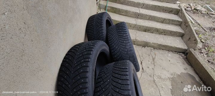 Michelin X-Ice North 4 255/45 R19 104H