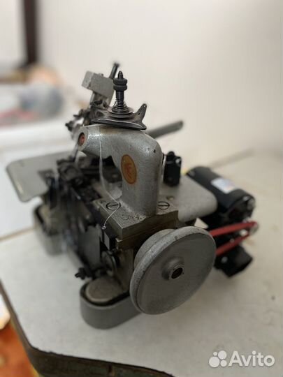 Оверлок, швейная машина и машинка 