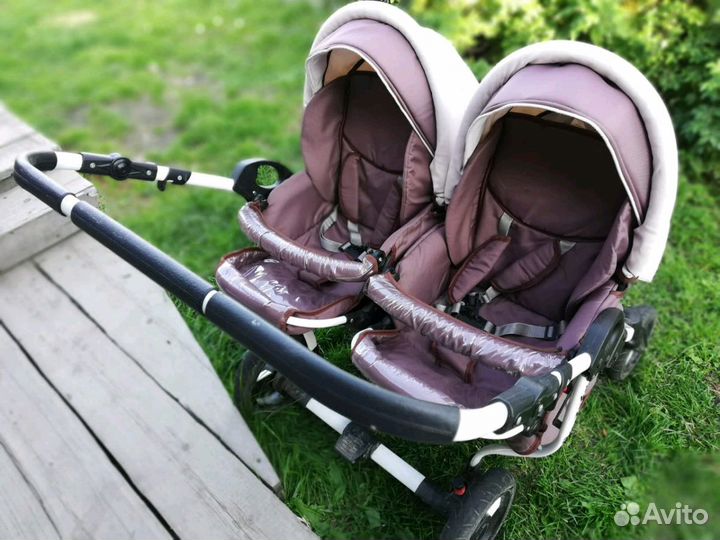Коляска для двойни