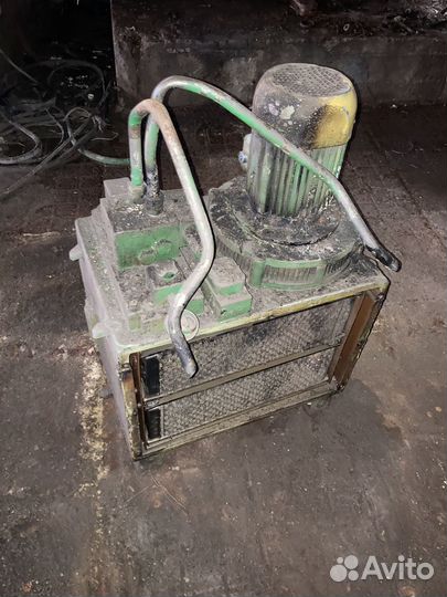 Гидравлическая станция (маслостанция)