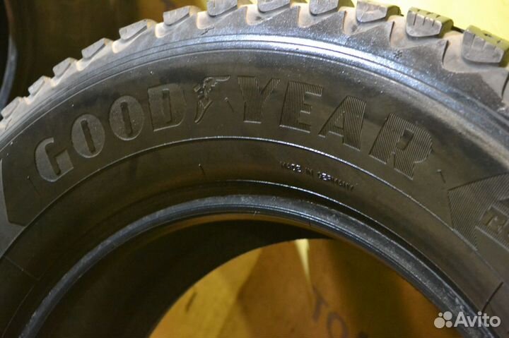 Goodyear Ultragrip Ice Arctic 285/60 R18