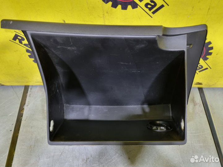 Бардачок Kia Ceed Jd хэтчбек 1.4 2013