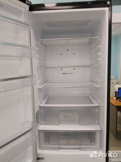 Холодильник LG в идеальном состоянии Гарантия
