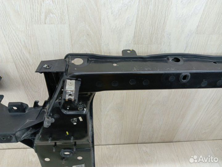 Панель передняя (телевизор) Hyundai Ix35