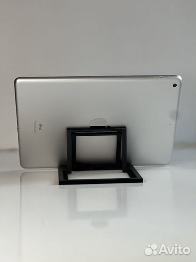 Подставка под планшет/ноутбук/телефон