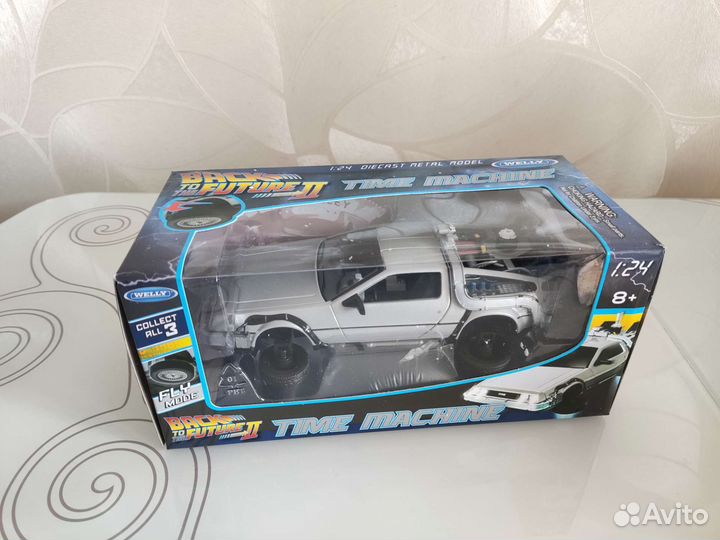 Делориан Машина Времени