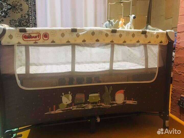 Пеленальный комод и кроватка