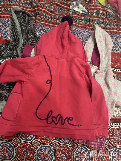 3 кофточки на девочку 2 -х лет