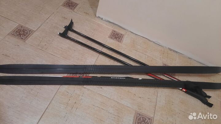 Лыжи беговые детские 140 nnn