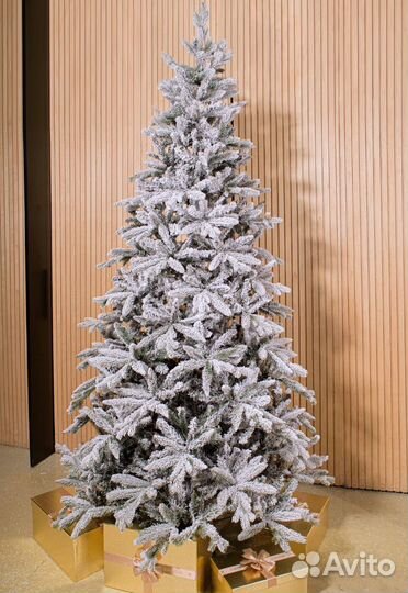 Елка искусственная