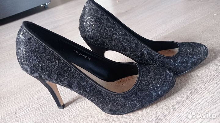 Туфли женские 39 размер черные