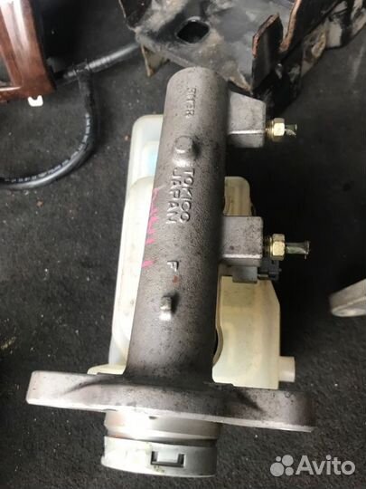 Главный тормозной цилиндр Nissan March BNK12