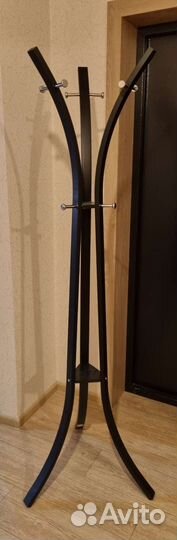 Вешалка напольная металлическая