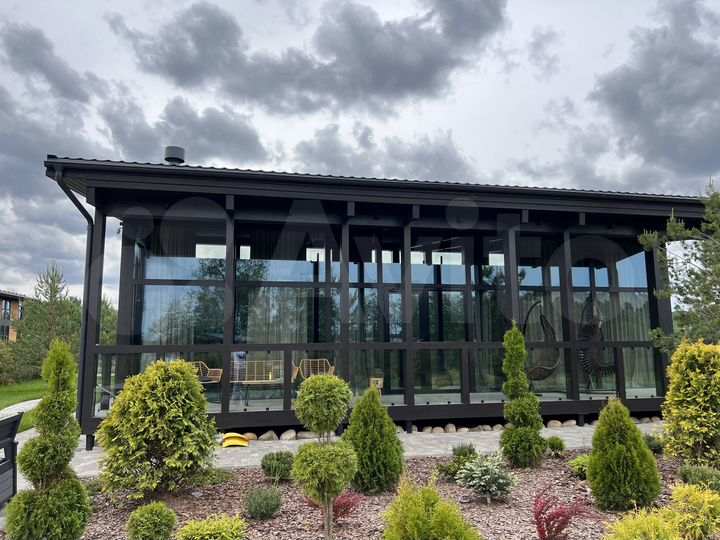 Коттедж 183 м² на участке 15 сот.