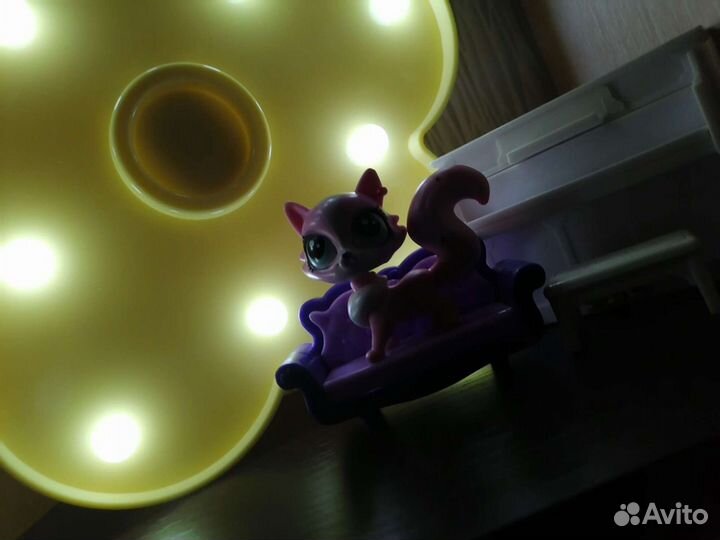 Littlest pet shop lps