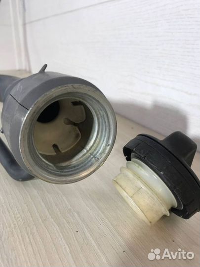 Горловина бензобака Toyota Prius NHW30 2009-2015