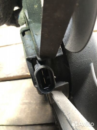 Вентилятор охлаждения renault logan sandero largus