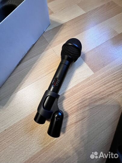 Продам AKG C535 EB