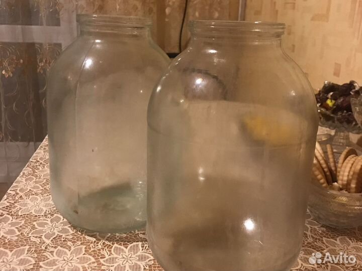 Банка трехлитровая